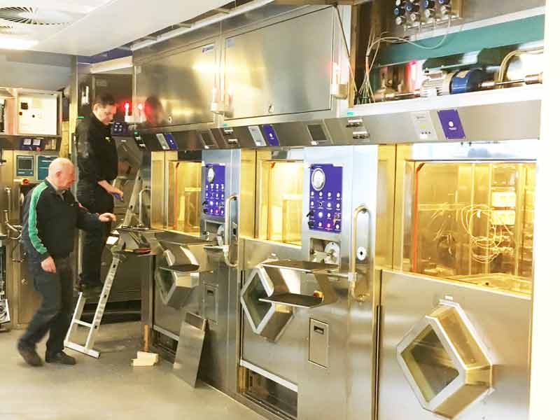 HOY Scandinavian moves hot cells in hospitals